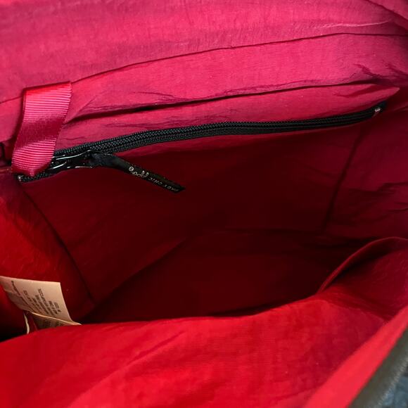 NWT Petunia Pickle Bottom Red and Black Diaper Shoulder Crossbody Bag - Picture 10 of 14